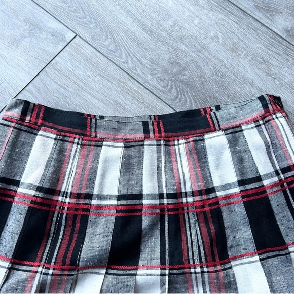 Plaid Midi Skirt in Red and Black - Picture 8 of 15